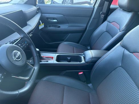Used 2026 Nissan Kicks SR w/ Cold Weather Package AWD/4WD image 5