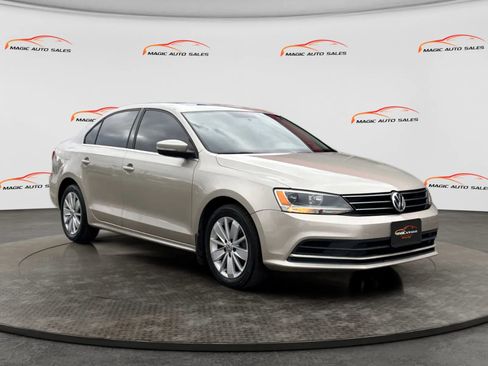 Used 2015 Volkswagen Jetta SE image 5