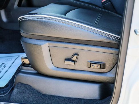 Used 2022 RAM 3500 Laramie image 33