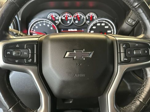 Used 2021 Chevrolet Silverado 1500 LT Trail Boss w/ Convenience Package II AWD/4WD image 22