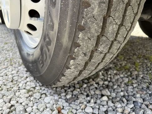 Used 2019 Freightliner Sprinter 144 image 15