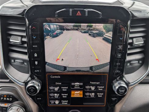 Used 2019 RAM 1500 Laramie w/ Sport Appearance Package AWD/4WD image 32