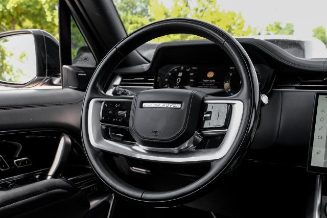 Used 2023 Land Rover Range Rover SE AWD/4WD image 16