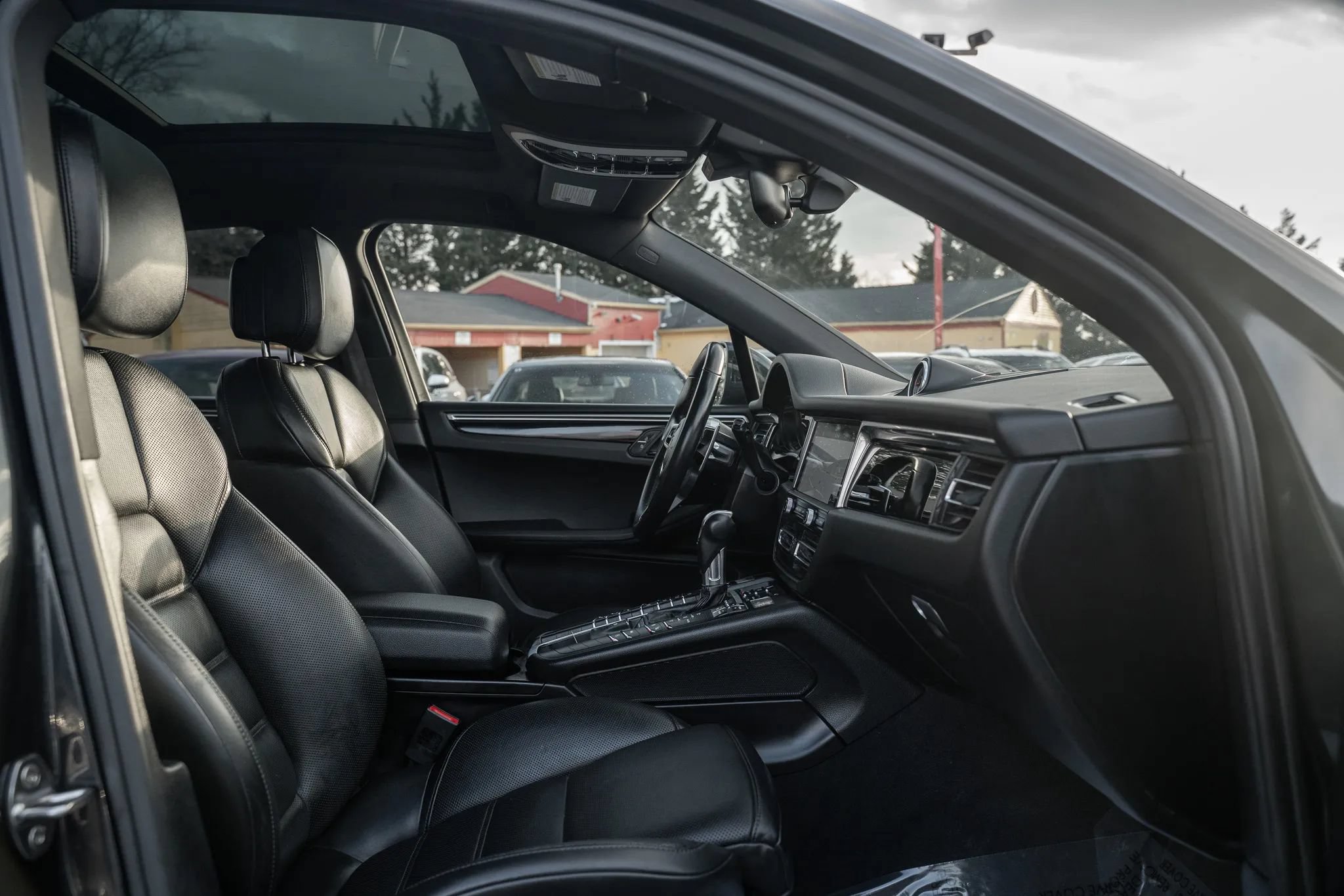 Used 2020 Porsche Macan S AWD/4WD image 13