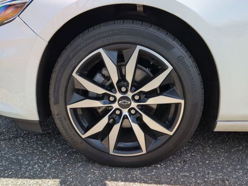 Used 2024 Chevrolet Malibu RS FWD image 28