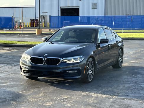 Used 2017 BMW 540i RWD image 3