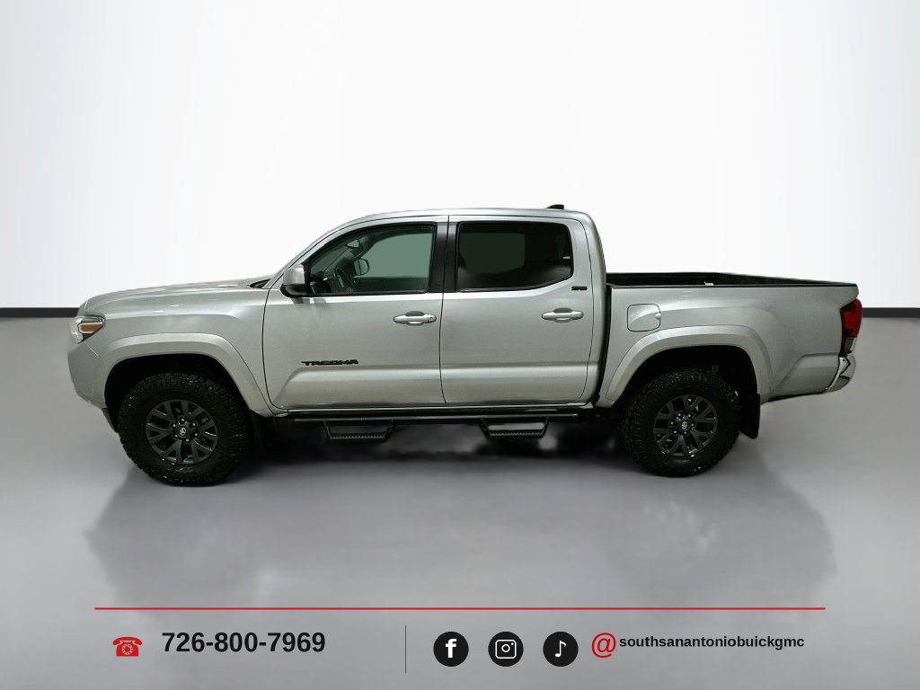 Used 2023 Toyota Tacoma SR5 RWD image 4