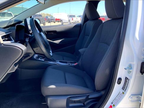 Used 2023 Toyota Corolla LE image 8