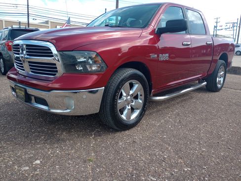 Used 2014 RAM 1500 Big Horn RWD image 3