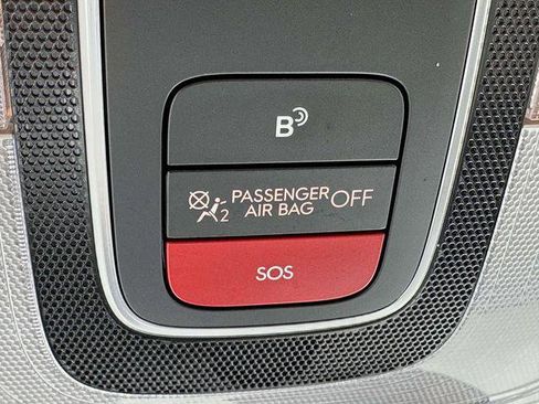 Used 2024 Hyundai Elantra SEL FWD image 34
