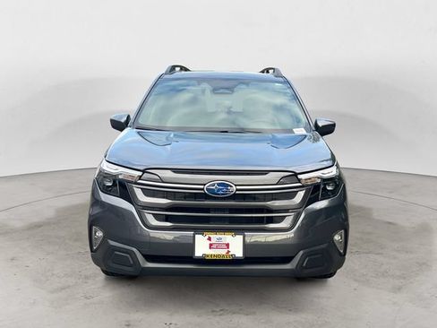 Used 2026 Subaru Forester Premium AWD/4WD image 2