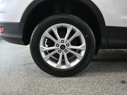 Used 2019 Ford Escape SE AWD/4WD image 17