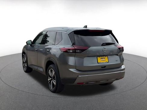 Used 2026 Nissan Rogue SL FWD image 10