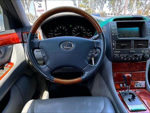 Used 2006 Lexus LS 430 RWD image 5