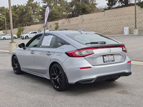Used 2024 Honda Civic Sport image 3
