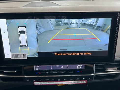 New 2026 Toyota Sienna Platinum AWD/4WD image 25