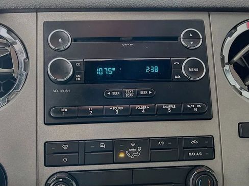 Used 2014 Ford F250 XLT w/ XLT Premium Package image 14