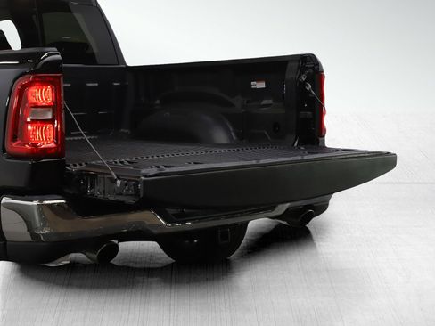 Used 2025 RAM 1500 Laramie image 9