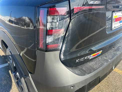 New 2026 Nissan Kicks SV w/ SV Premium Package image 32