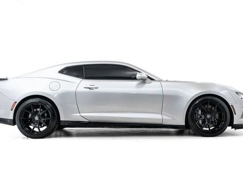 Used 2018 Chevrolet Camaro ZL1 RWD image 5