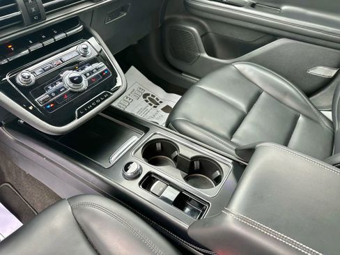 Used 2021 Lincoln Corsair Sport Utility 4D image 29