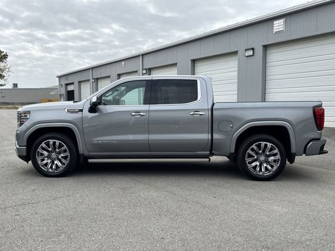 Used 2024 GMC Sierra 1500 Denali image 7