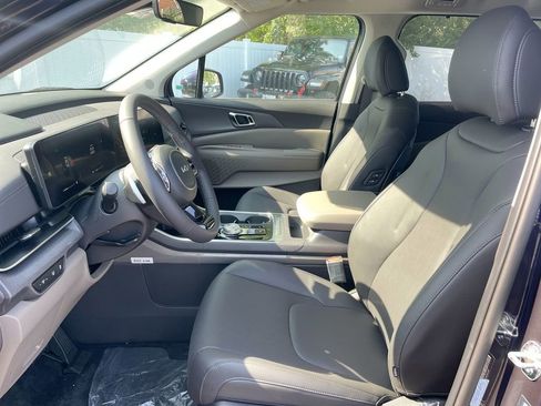 New 2026 Kia Carnival EX image 36