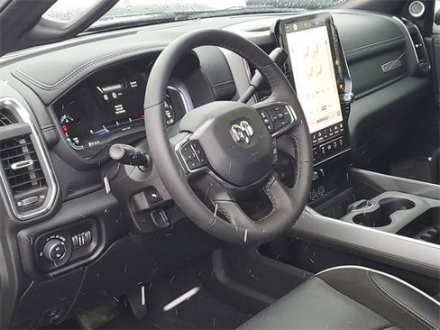 Used 2025 RAM 3500 Laramie image 7