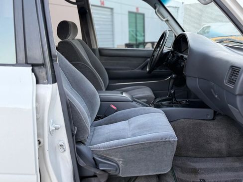Used 1994 Toyota Land Cruiser image 31