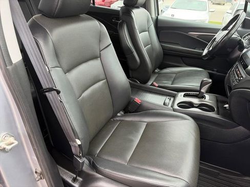 Used 2017 Honda Ridgeline RTL-T image 36