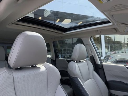 Used 2023 Subaru Forester Limited image 21