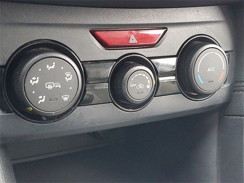 Used 2019 Subaru Crosstrek 2.0i Premium image 25