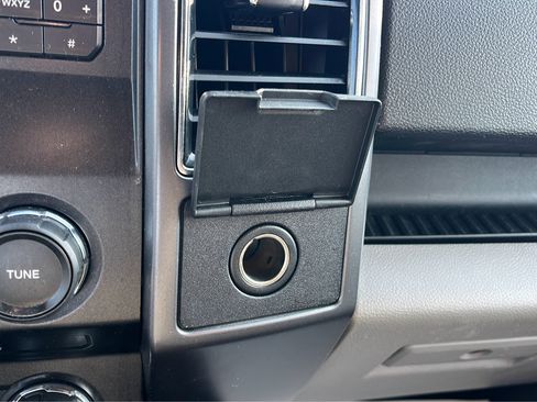 Used 2017 Ford F150 XLT w/ Equipment Group 301A Mid image 40