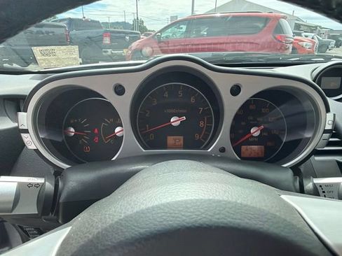 Used 2007 Nissan 350Z Touring RWD image 18