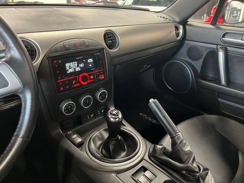 Used 2011 MAZDA MX-5 Miata Grand Touring w/ Premium Pkg RWD image 58