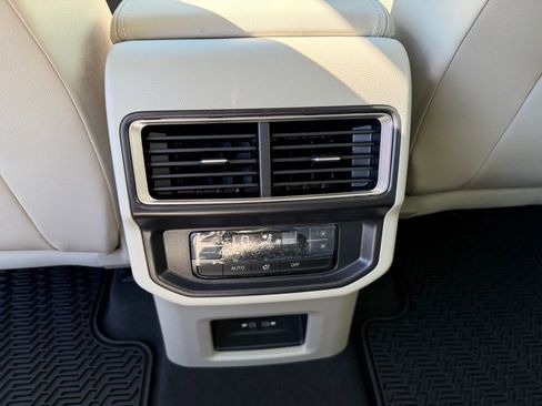 New 2026 Volkswagen Atlas SE FWD image 25