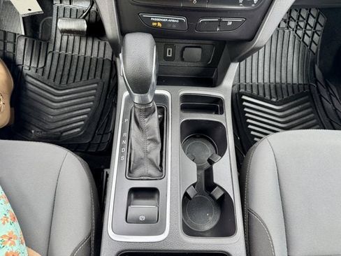 Used 2018 Ford Escape S image 17