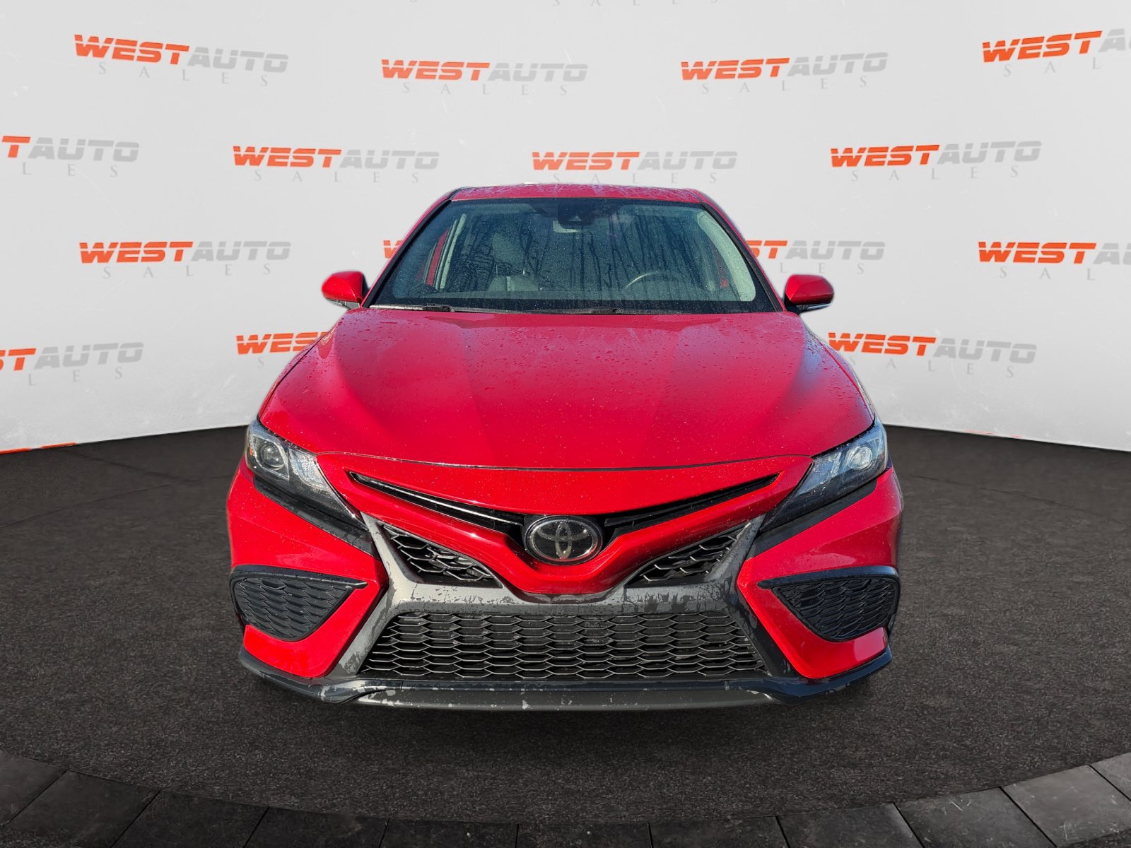 Used 2023 Toyota Camry SE FWD image 8