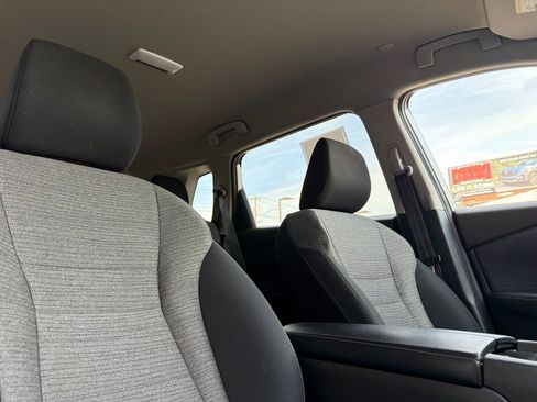 Used 2023 Nissan Rogue SV AWD/4WD image 19