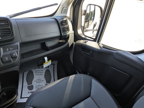 New 2026 RAM ProMaster 3500 w/ Convenience Group image 18