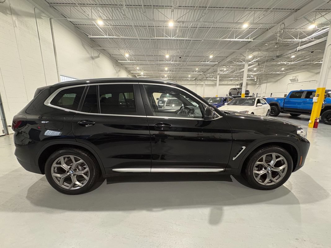Used 2024 BMW X3 xDrive30i w/ Premium Package w/ZPA AWD/4WD image 8