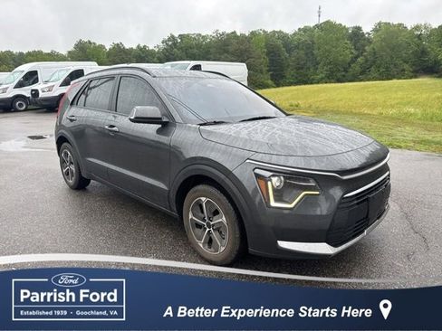 Used 2025 Kia Niro EX FWD image 1