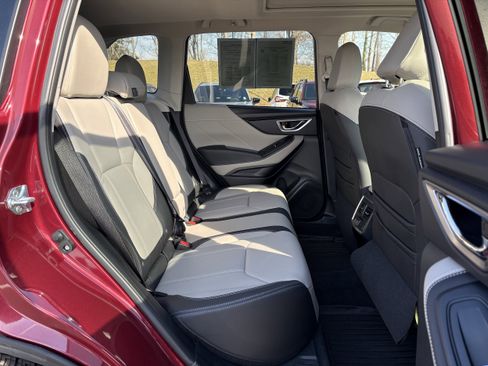 Certified 2024 Subaru Forester Limited w/ Convenience Package image 30