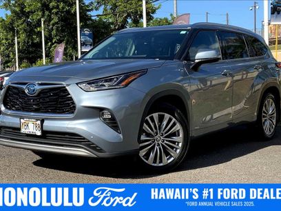 Used 2023 Toyota Highlander Platinum