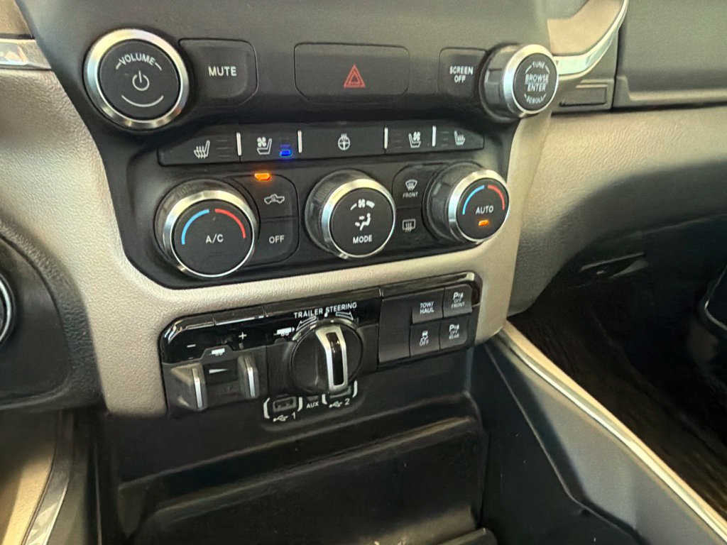 Used 2022 RAM 1500 Laramie AWD/4WD image 9