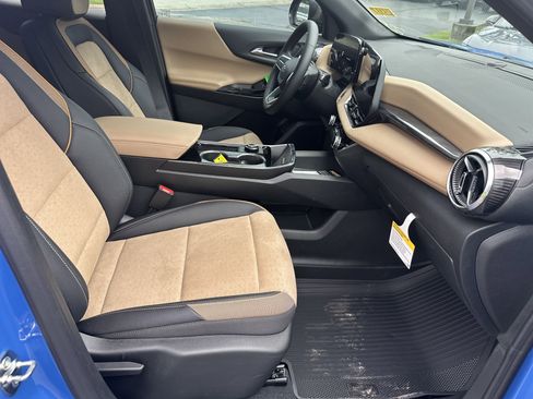 New 2026 Chevrolet Equinox ACTIV w/ LPO, Floor Liner Package image 14