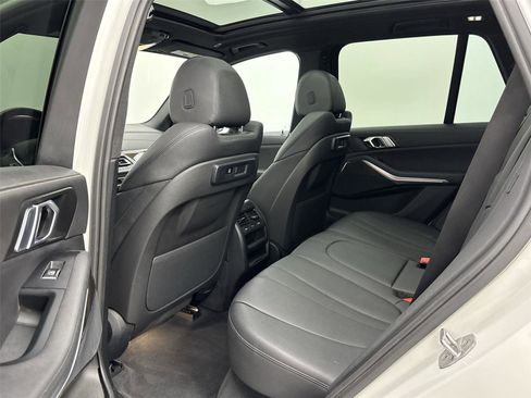 Used 2022 BMW X5 xDrive40i image 29