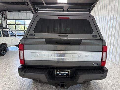 Used 2022 Ford F250 Platinum AWD/4WD image 6