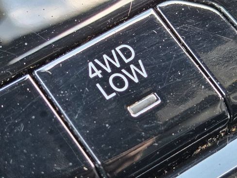 Used 2022 Jeep Grand Cherokee L Overland AWD/4WD image 17