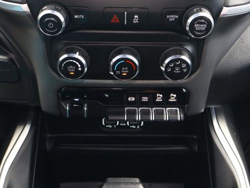 Used 2021 RAM 3500 Big Horn w/ Night Edition AWD/4WD image 25